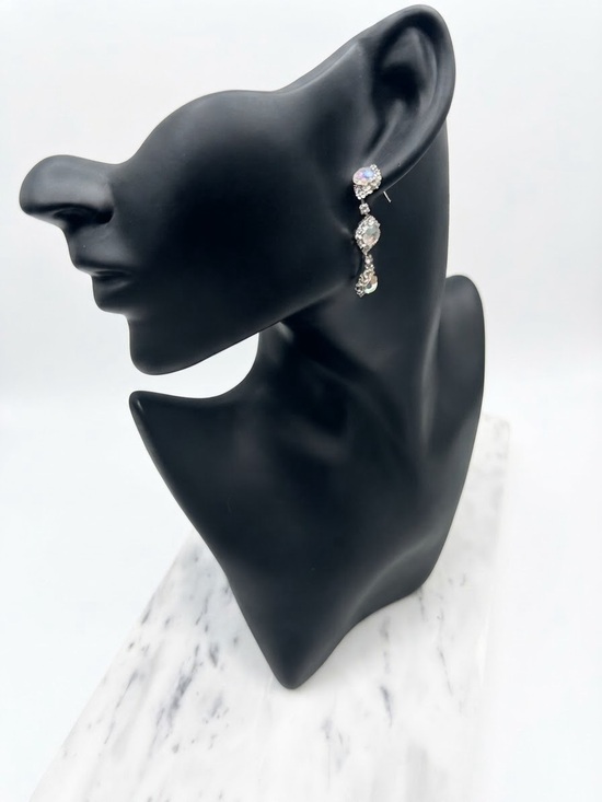Jewelry - Crystal Drop Dangle Earrings - Silver Tone